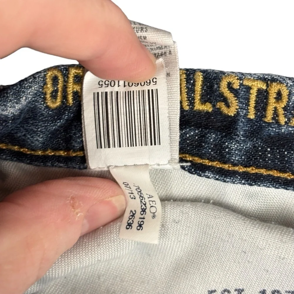 American Eagle Outfitters Original Straight Jeans – Sz 28x32 (Excellent)